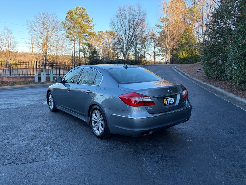 Hyundai Genesis 3.8L 2013