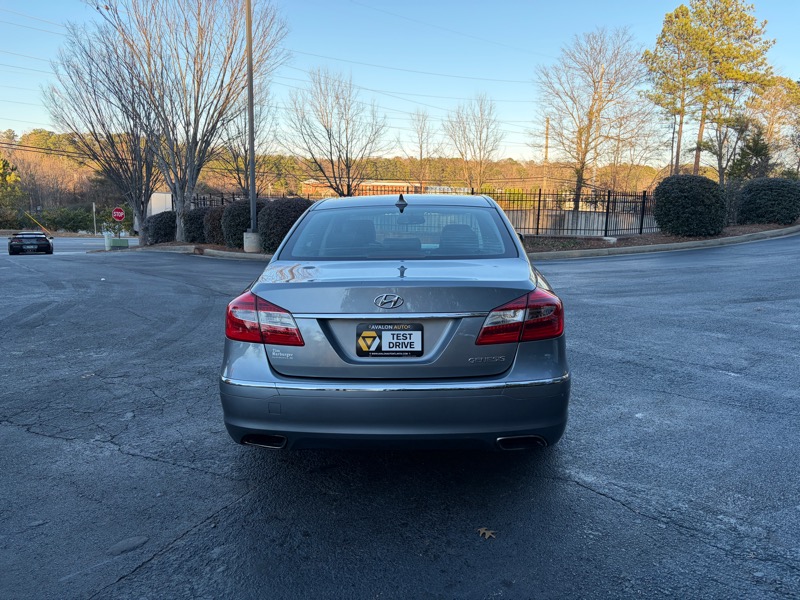 Hyundai Genesis 3.8L 2013