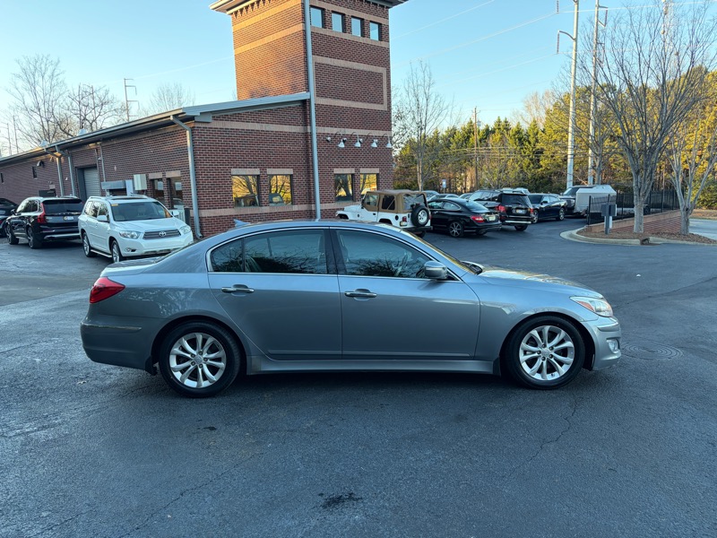 Hyundai Genesis 3.8L 2013