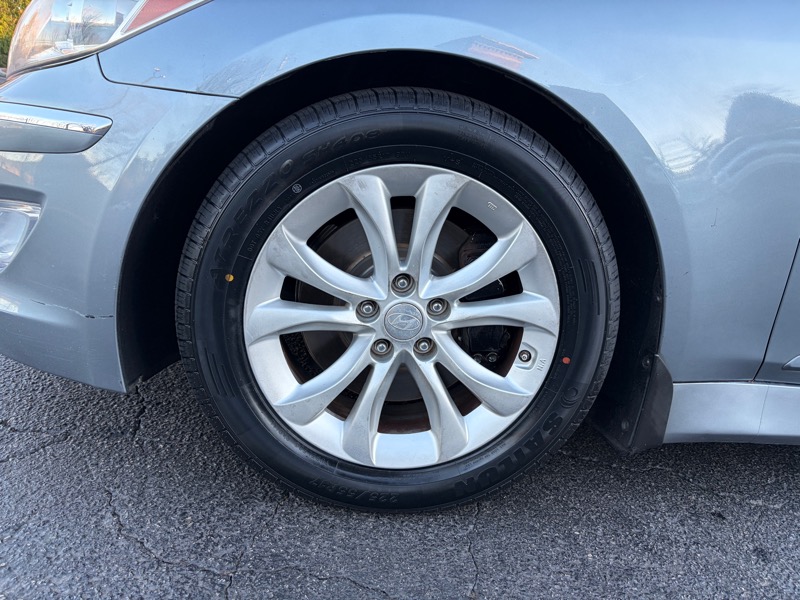 Hyundai Genesis 3.8L 2013