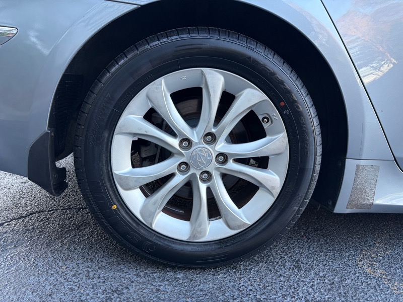 Hyundai Genesis 3.8L 2013