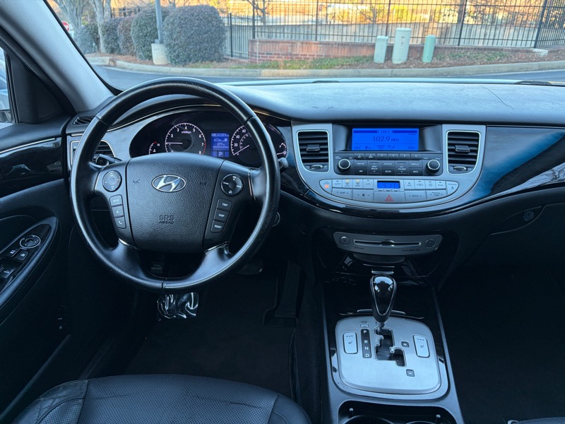 Hyundai Genesis 3.8L 2013