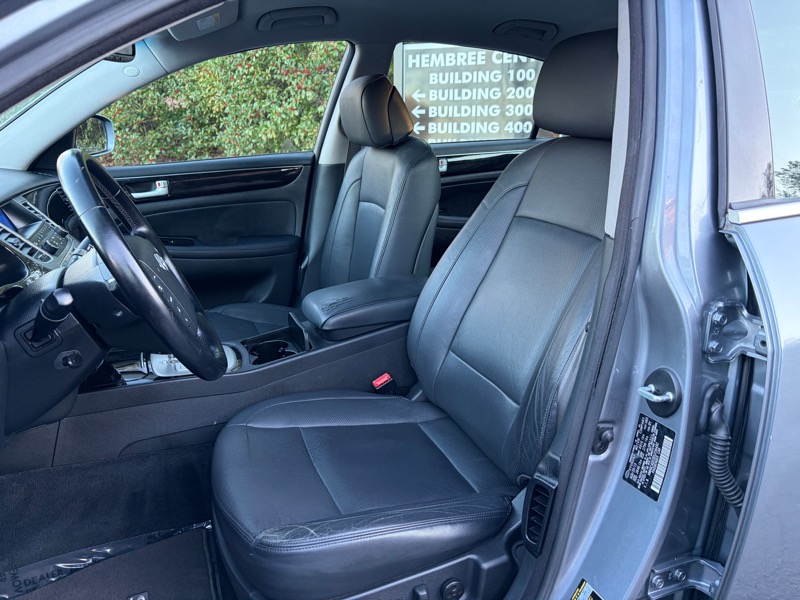 Hyundai Genesis 3.8L 2013