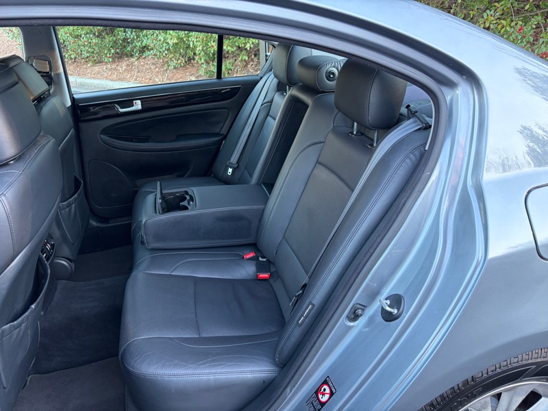 Hyundai Genesis 3.8L 2013