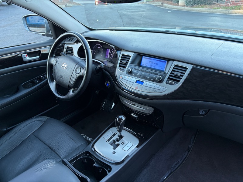 Hyundai Genesis 3.8L 2013