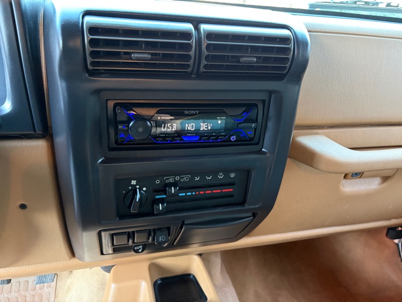 Jeep Wrangler Sahara 1998