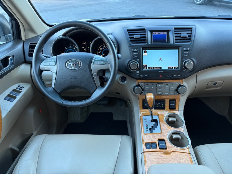Toyota Highlander Hybrid Limited 4WD 2010