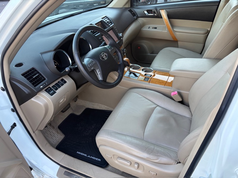 Toyota Highlander Hybrid Limited 4WD 2010