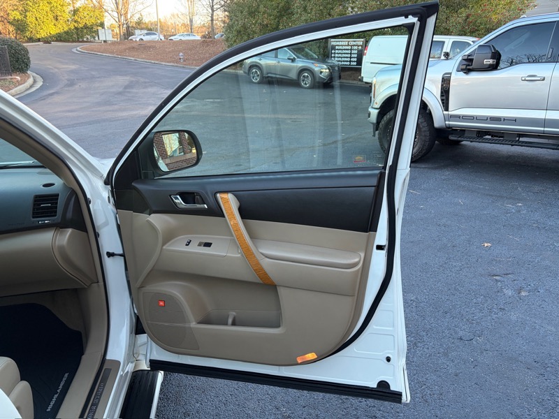 Toyota Highlander Hybrid Limited 4WD 2010