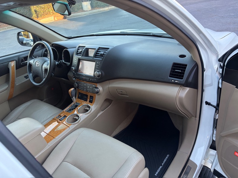 Toyota Highlander Hybrid Limited 4WD 2010