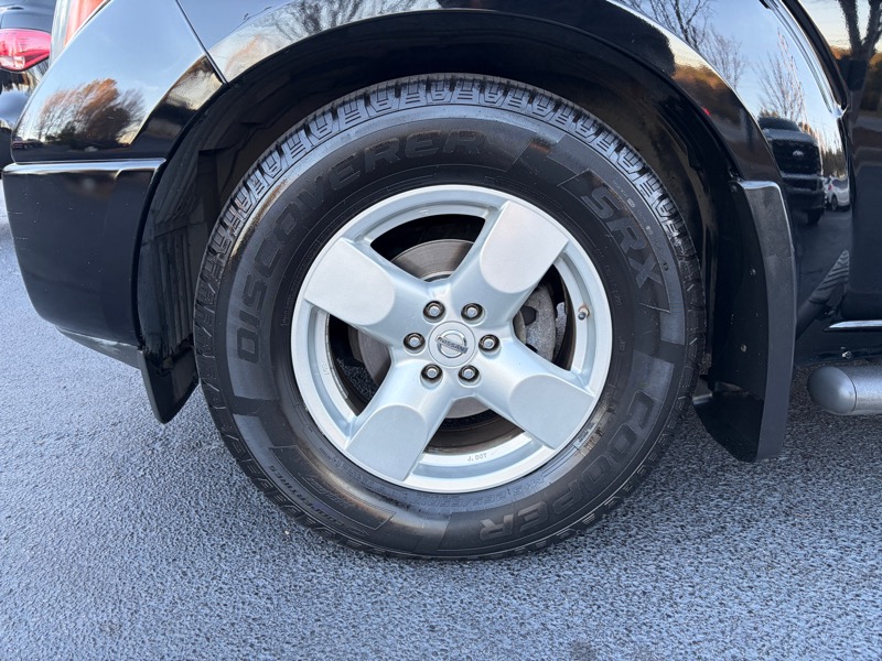 Nissan Frontier LE Crew Cab Long Bed 2WD 2007