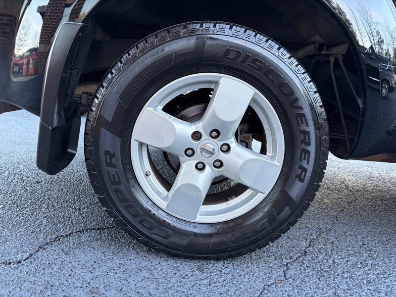 Nissan Frontier LE Crew Cab Long Bed 2WD 2007