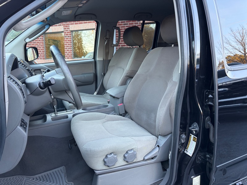 Nissan Frontier LE Crew Cab Long Bed 2WD 2007