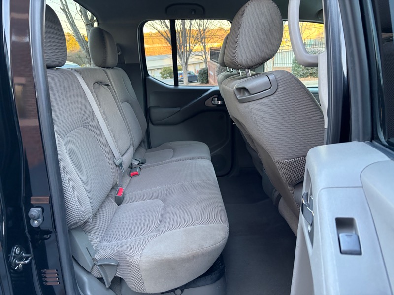 Nissan Frontier LE Crew Cab Long Bed 2WD 2007