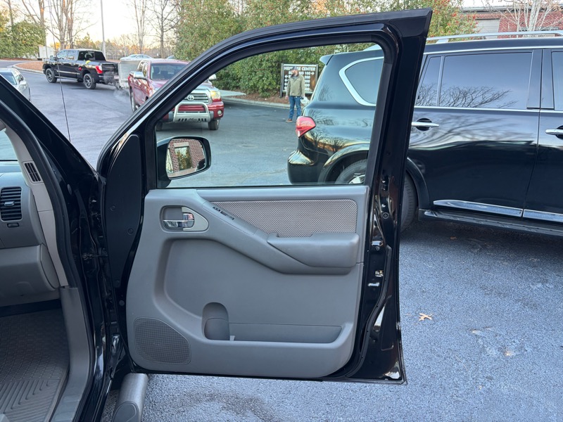 Nissan Frontier LE Crew Cab Long Bed 2WD 2007