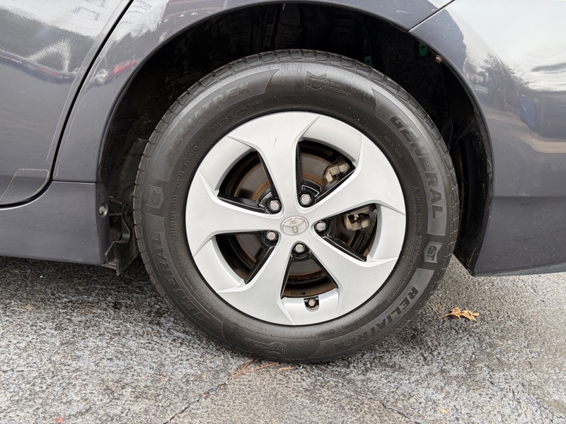 Toyota Prius Four 2015