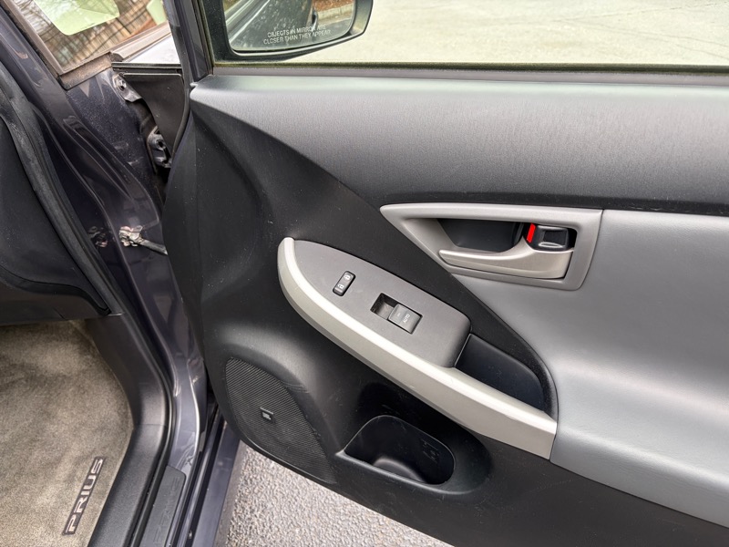 Toyota Prius Four 2015