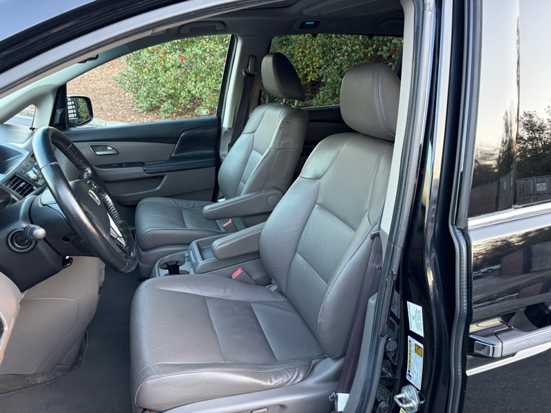 Honda Odyssey Touring 2012