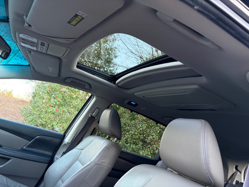 Honda Odyssey Touring 2012