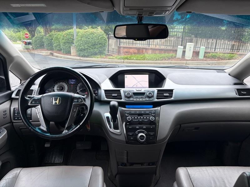 Honda Odyssey Touring 2012