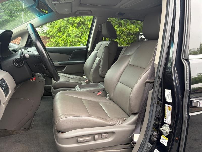 Honda Odyssey Touring 2012