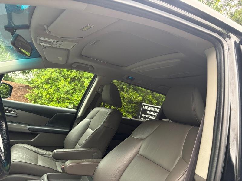 Honda Odyssey Touring 2012