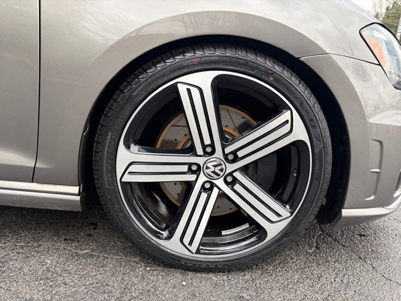 Volkswagen Golf R 4dr HB Man w/DCC/Nav 2016