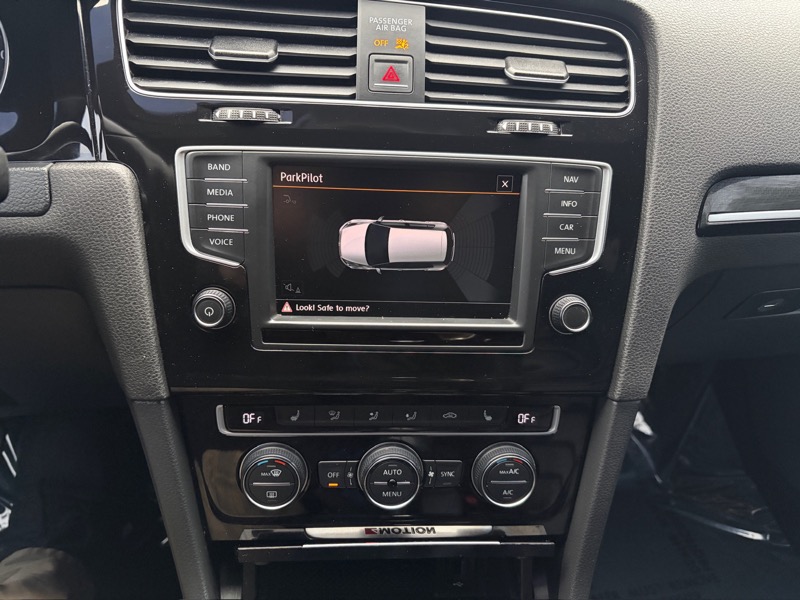 Volkswagen Golf R 4dr HB Man w/DCC/Nav 2016