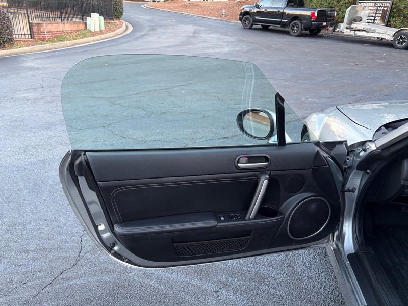 Mazda MX-5 Miata Grand Touring 2011