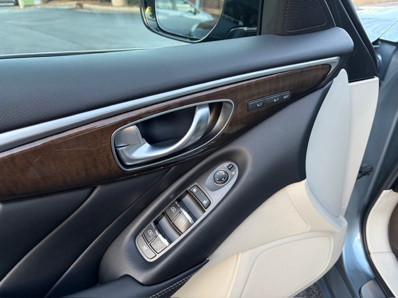 Infiniti Q50 Sport 2015