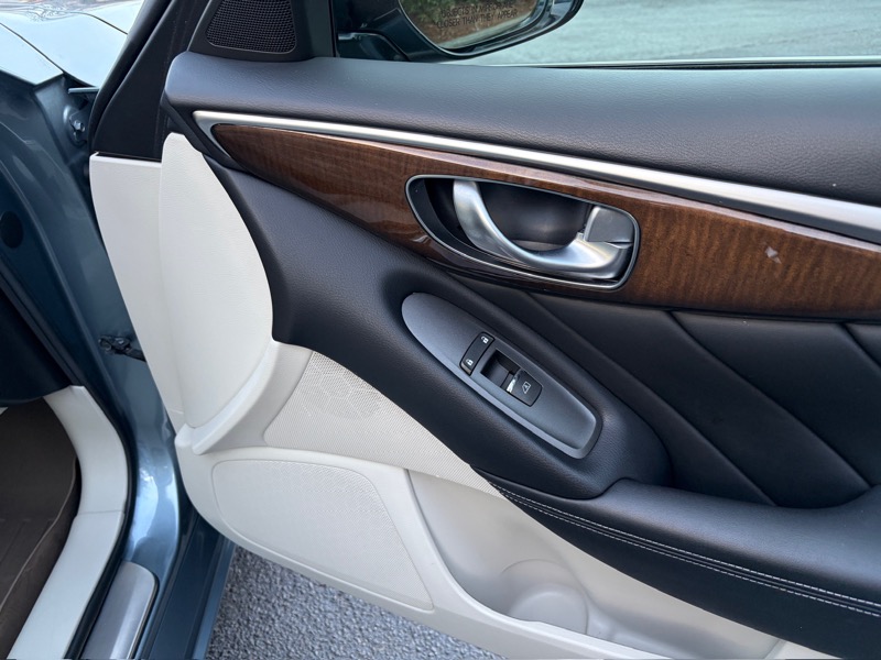 Infiniti Q50 Sport 2015