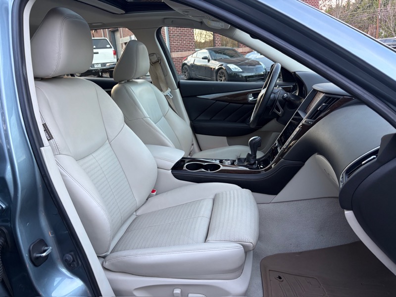 Infiniti Q50 Sport 2015