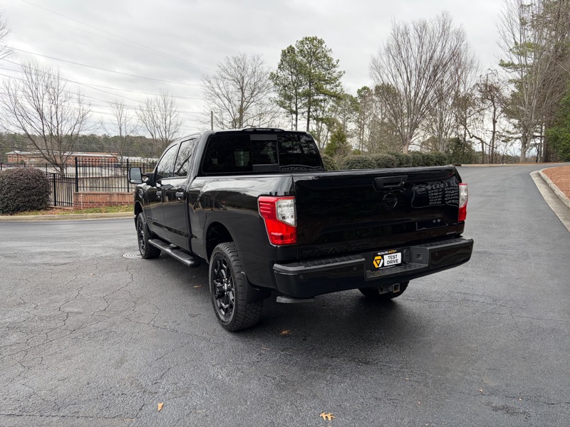 Nissan Titan XD 4x4 Diesel Crew Cab SV 2018