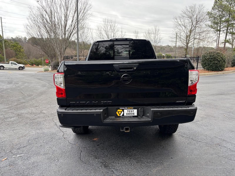 Nissan Titan XD 4x4 Diesel Crew Cab SV 2018