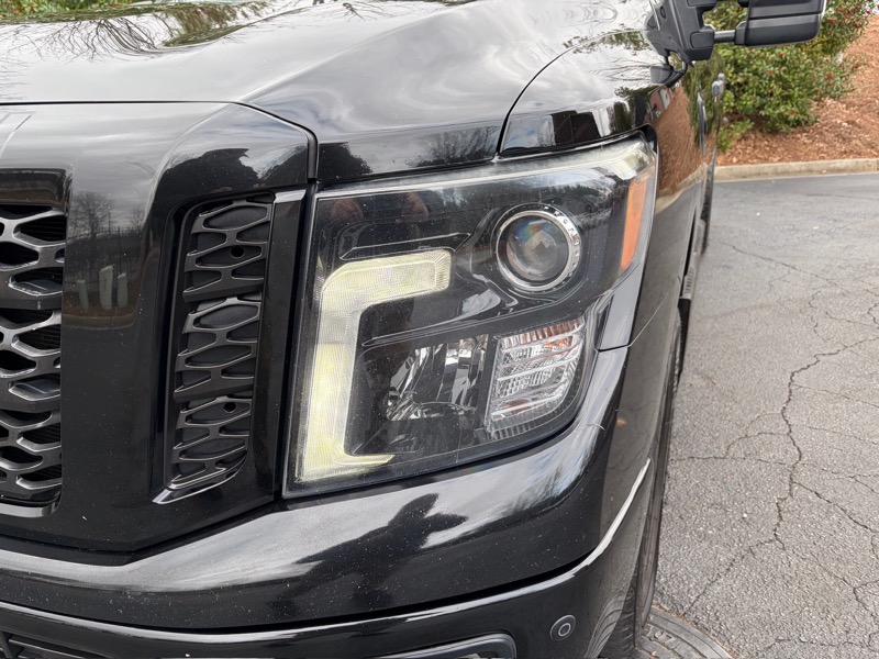 Nissan Titan XD 4x4 Diesel Crew Cab SV 2018