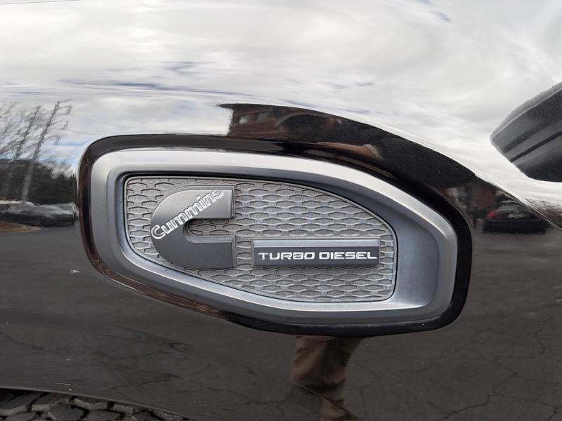 Nissan Titan XD 4x4 Diesel Crew Cab SV 2018