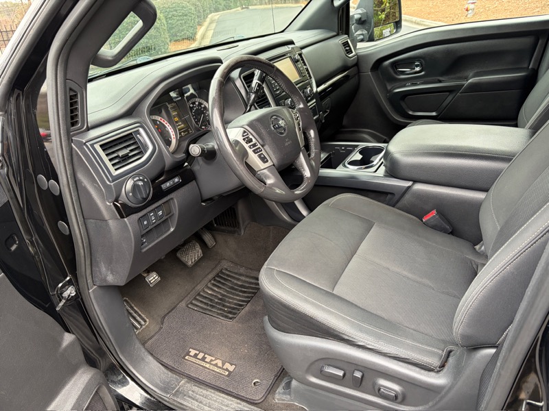 Nissan Titan XD 4x4 Diesel Crew Cab SV 2018