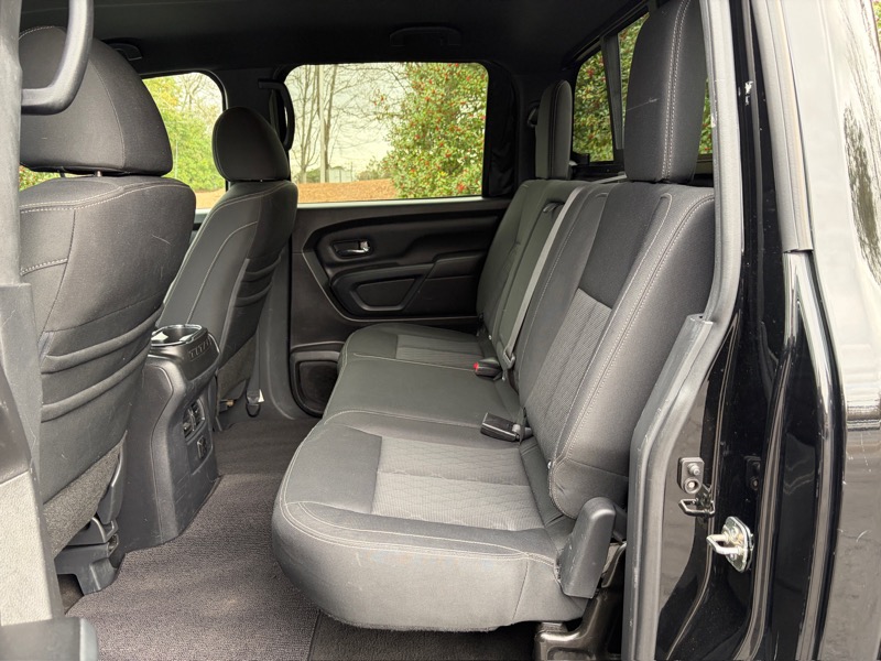 Nissan Titan XD 4x4 Diesel Crew Cab SV 2018