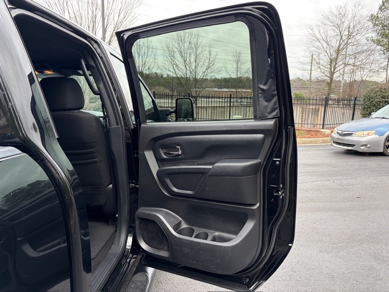 Nissan Titan XD 4x4 Diesel Crew Cab SV 2018