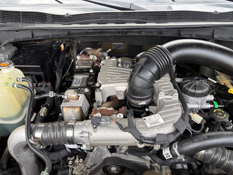 Nissan Titan XD 4x4 Diesel Crew Cab SV 2018