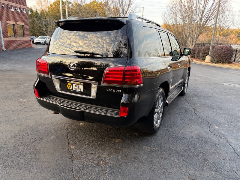 Lexus LX 570 Sport Utility 2011