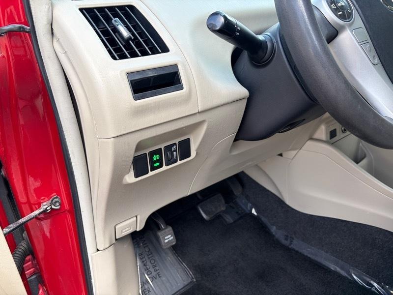 Toyota Prius V Three 2014