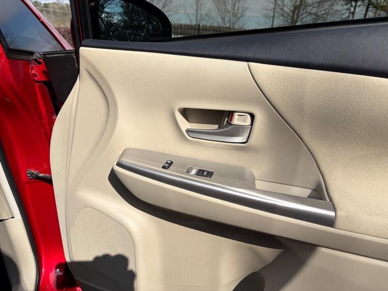 Toyota Prius V Three 2014