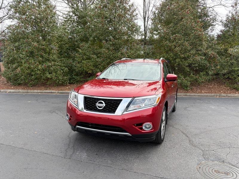 Nissan Pathfinder Hybrid Platinum 2WD 2014