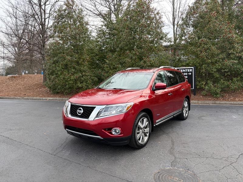 Nissan Pathfinder Hybrid Platinum 2WD 2014