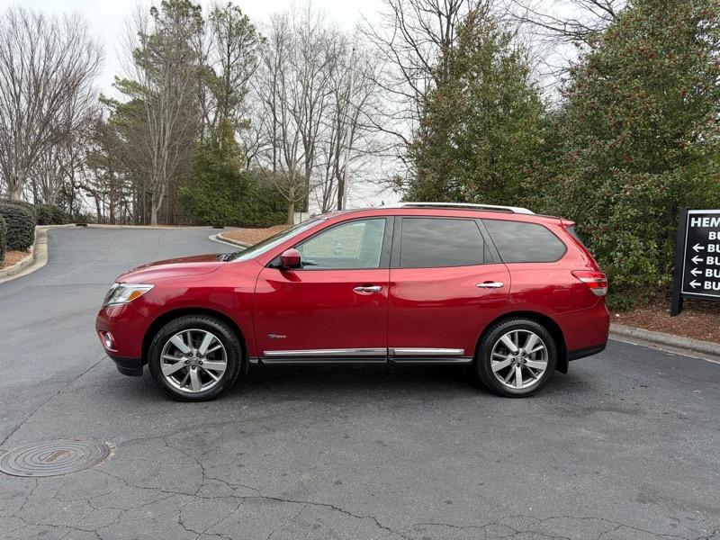 Nissan Pathfinder Hybrid Platinum 2WD 2014