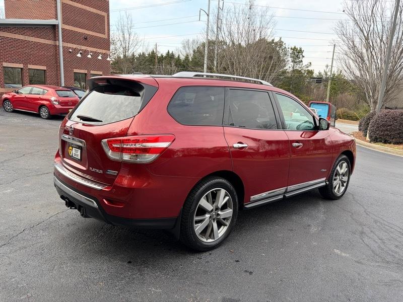 Nissan Pathfinder Hybrid Platinum 2WD 2014