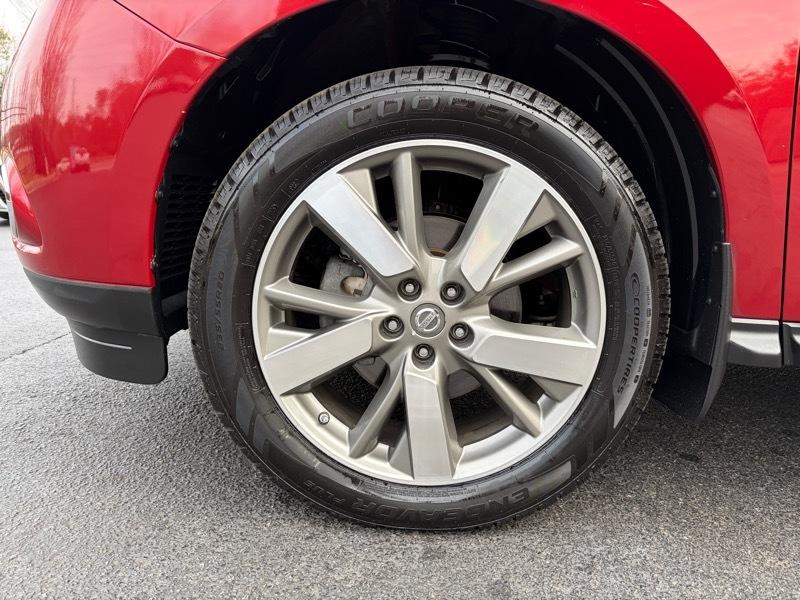 Nissan Pathfinder Hybrid Platinum 2WD 2014