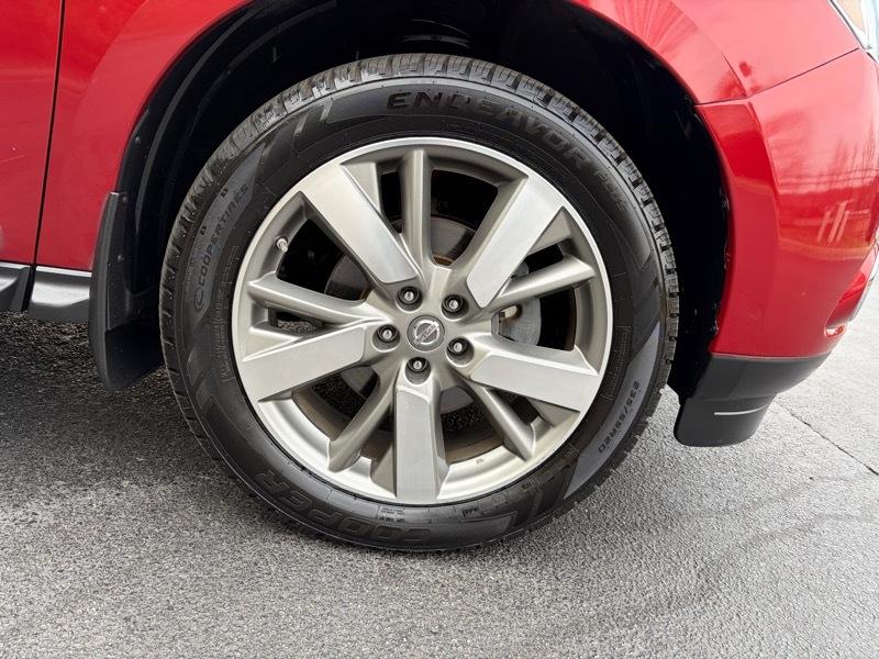 Nissan Pathfinder Hybrid Platinum 2WD 2014