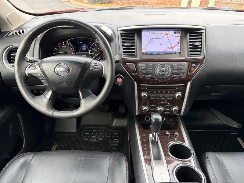 Nissan Pathfinder Hybrid Platinum 2WD 2014